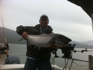 2012_june-17-todd-wes-lucy-craven-2-chinook-45lb-hali-18lb-hali-dozen-crab-bunch-of-grey-cod (2)300x225.jpg